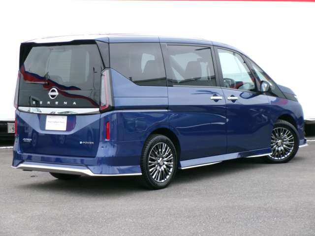 セレナ1.4 e-POWER AUTECH スポーツ スペック