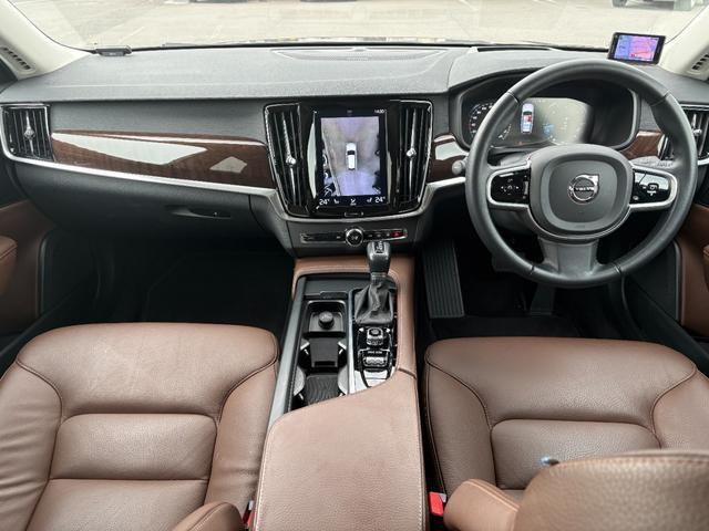V90D4 ノルディック エディション ディーゼル