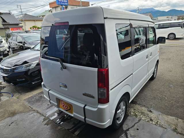 エブリイワゴンウィズ 車いす移動車 リヤシート付 電動固定式 4WD