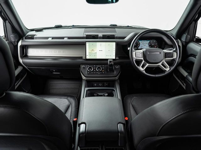 ディフェンダー110 X ダイナミック HSE 3.0L D300 ディーゼル 4WD