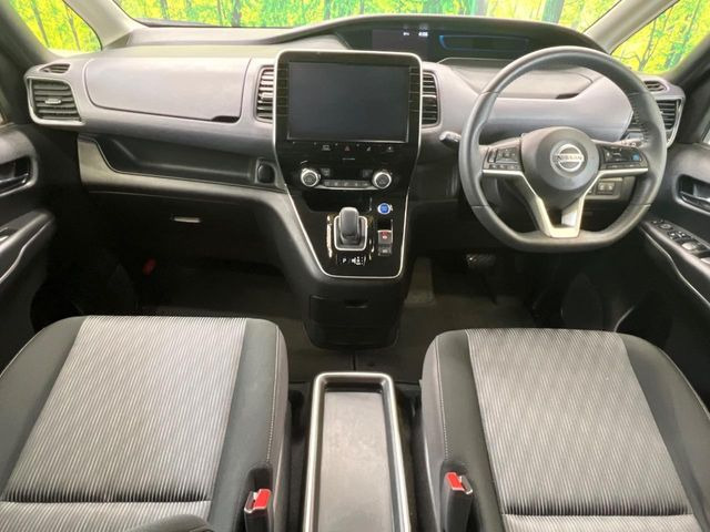 セレナ1.2 e-POWER ハイウェイスターV