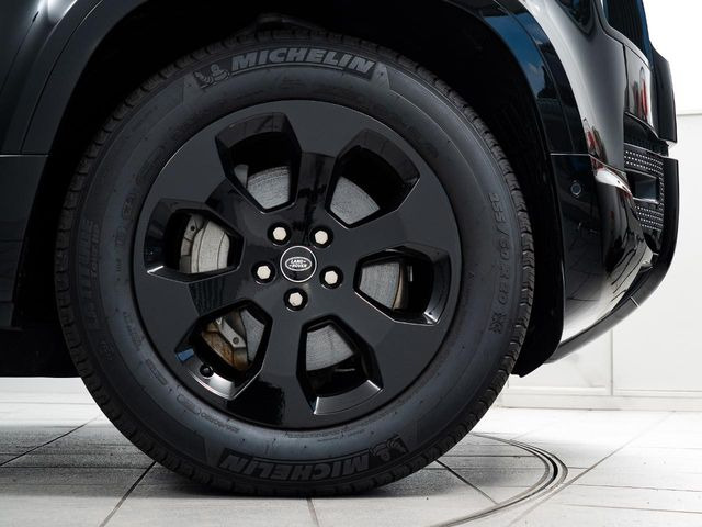 ディフェンダー110 X ダイナミック HSE 2.0L P300e 4WD