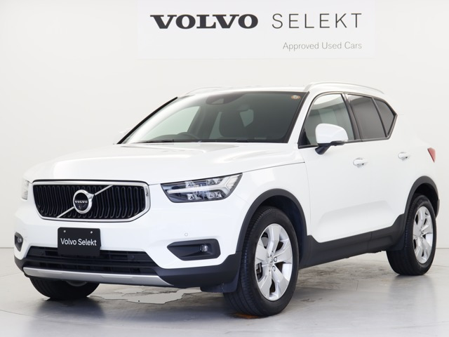XC40B4 モメンタム
