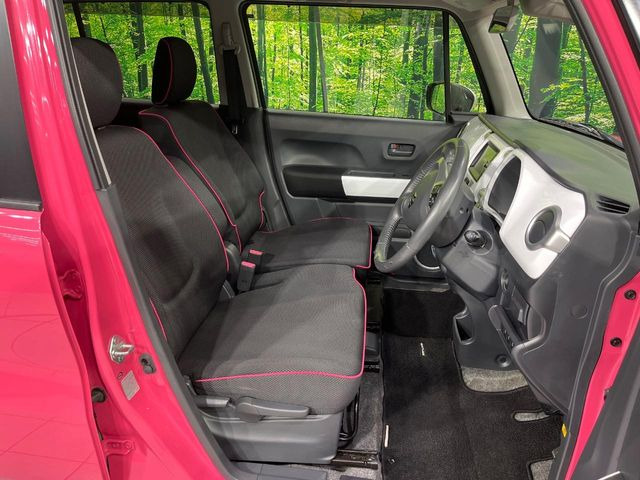 【運転席シートヒーター】寒い日に重宝するシートヒーター!エアコンより早く温まってくれるので寒がりの人も安心ですね♪エアコンの温風は乾燥するから苦手、という方にもをおすすめです。