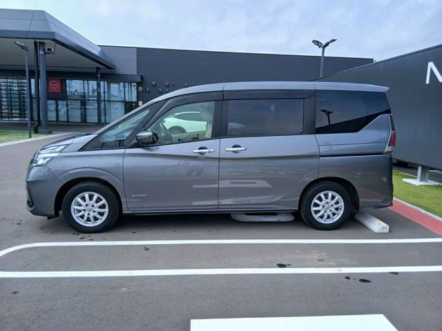 セレナ2.0 XV