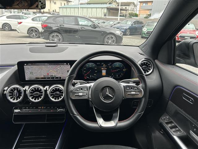 GLAクラスGLA200d 4マチック 4WD