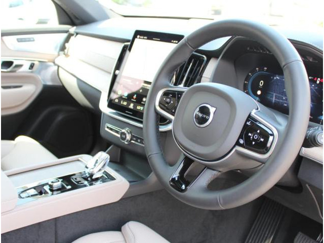 XC90ウルトラ B5 AWD 4WD