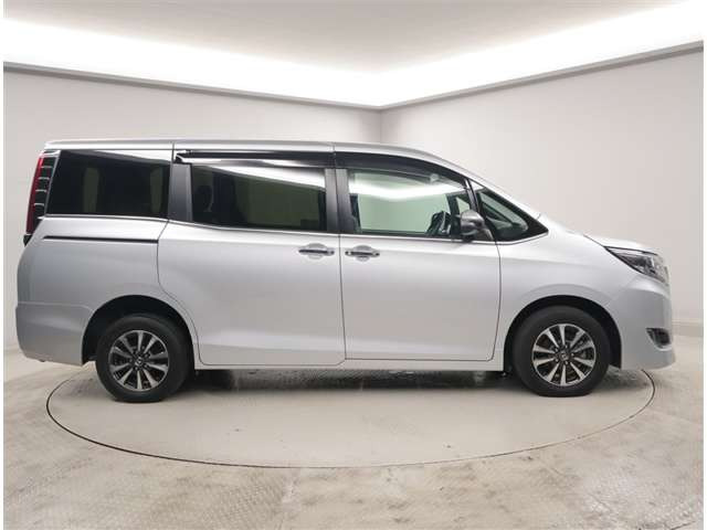 エスクァイア2.0 Gi プレミアムパッケージ 4WD