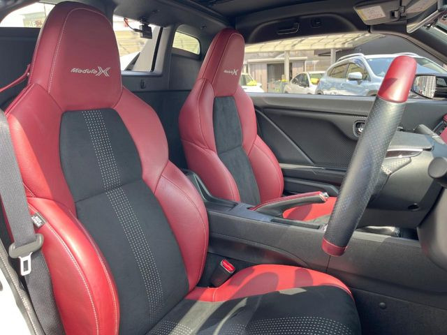 �y��p�X�|�[�c�V�[�g�z�z�[���h���ɗD��A�J�[�u���̑̂������}�����Ă���܂��B�܂��A�̂Ƀt�B�b�g���邩�獘��w�������ɂ����A�����O�h���C�u�⍂�����s�ł����K�ɂ��߂������������܂���