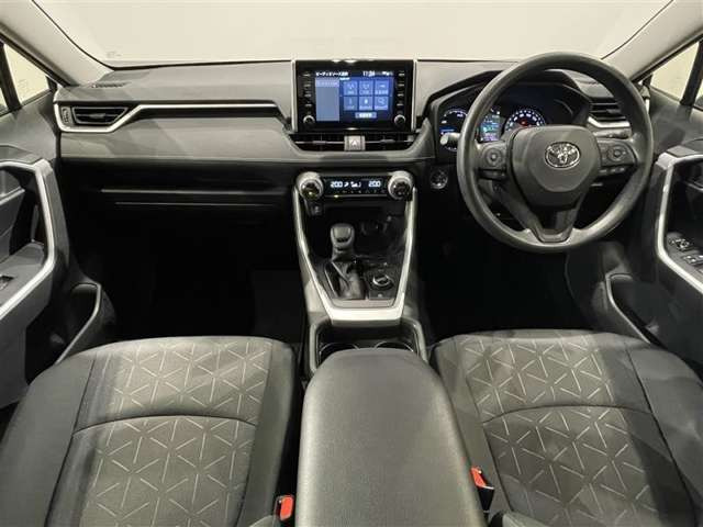 RAV42.5 ハイブリッド X E-Four 4WD