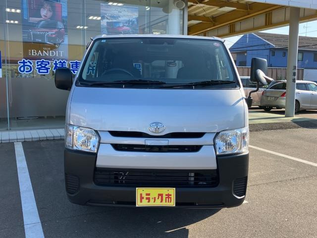 ハイエースバン2.8 DX ロング ディーゼル 4WD
