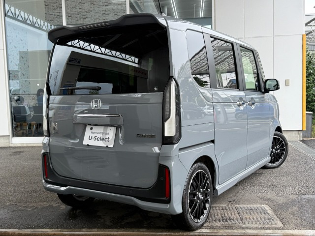 N-BOXカスタムターボ コーディネートスタイル モノトーン