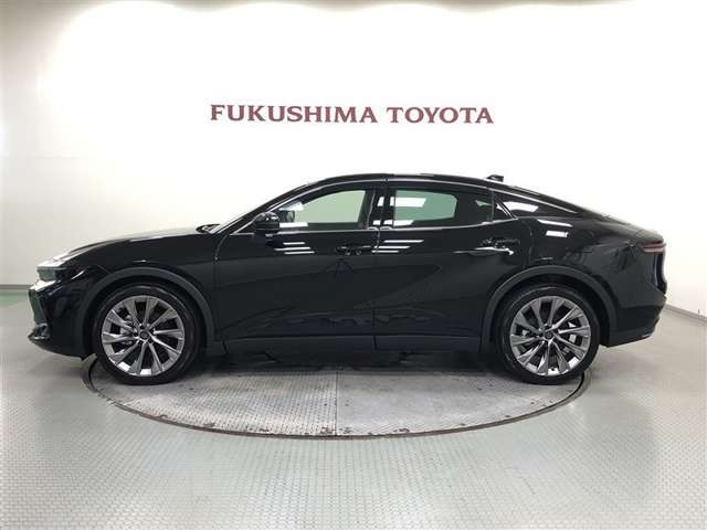 クラウンクロスオーバー2.5 G アドバンスト レザー パッケージ E-Four 4WD