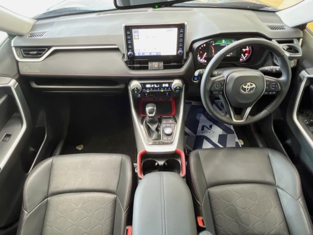 RAV42.0 アドベンチャー オフロードパッケージ 4WD