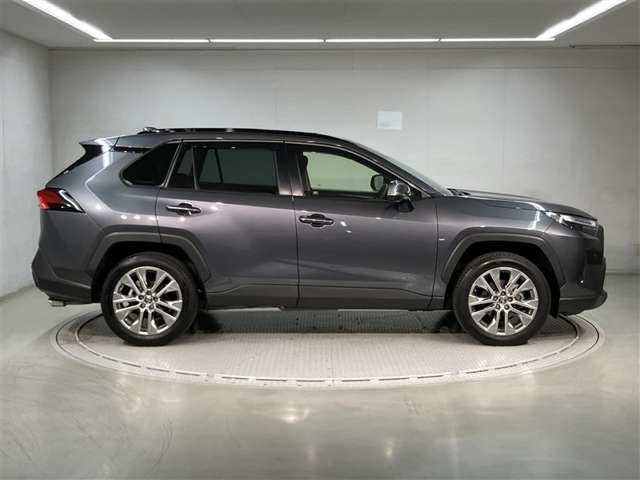 RAV42.5 ハイブリッド X