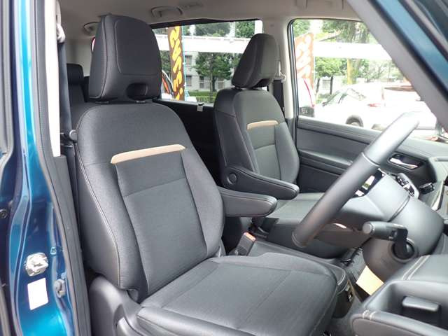 セレナ1.4 e-POWER ハイウェイスターV