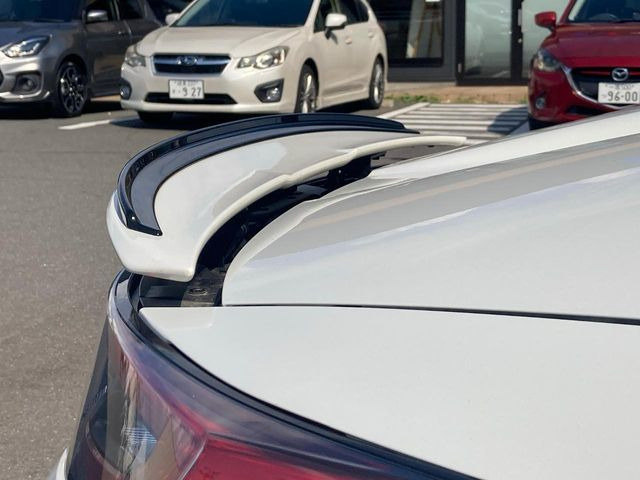�y�A�N�e�B�u�X�|�C���[�z�ԑ���70km�ȏ�ɂȂ�Ǝ����ŗ����オ�葖�s���\�����コ���܂��B