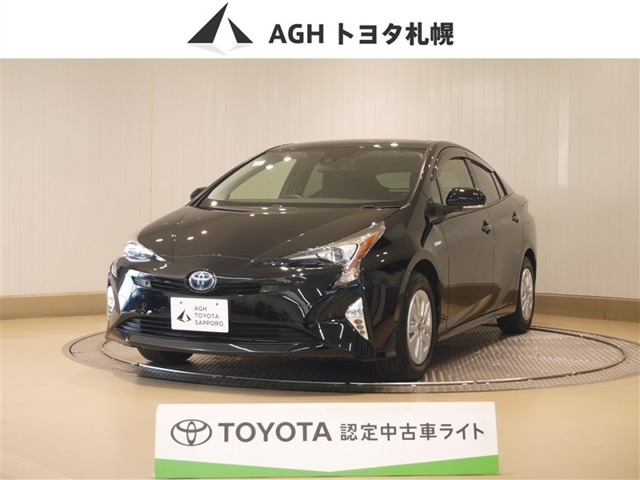 プリウス1.8 S セーフティ プラス E-Four 4WD