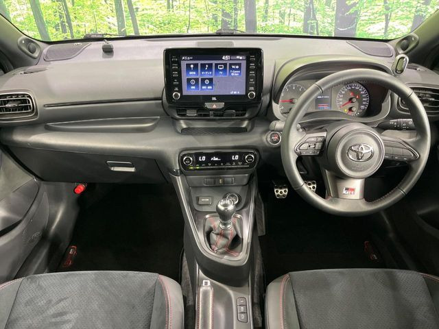 GRヤリス1.6 RZ ハイ パフォーマンス 4WD