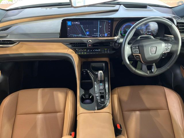クラウンスポーツ2.5 Z E-Four 4WD