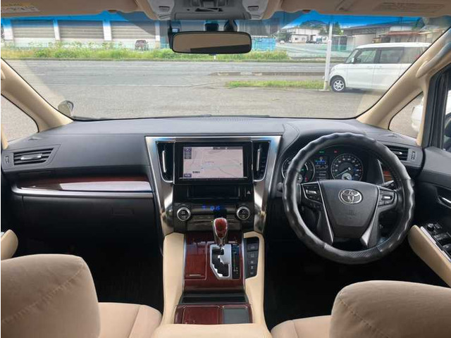アルファードハイブリッド 2.5 X E-Four 4WD