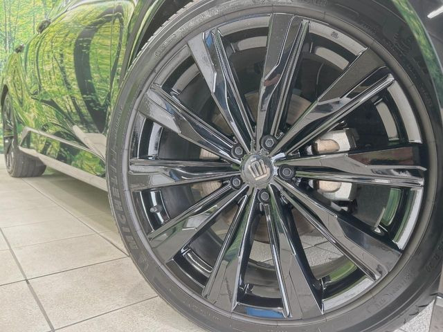 �y����21�C���`�A���~�z�C�[���z�O�ςɃ}�b�`���������A���~�z�C�[���𑕒����Ă���܂��B�e��ЊO�A���~�z�C�[����A�X�^�b�h���X�^�C�����戵�����Ă���܂��B���񂲑��k����������
