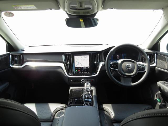 V60ウルトラ T6  AWD プラグインハイブリッド 4WD