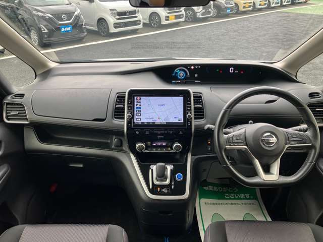 セレナ1.2 e-POWER ハイウェイスターV