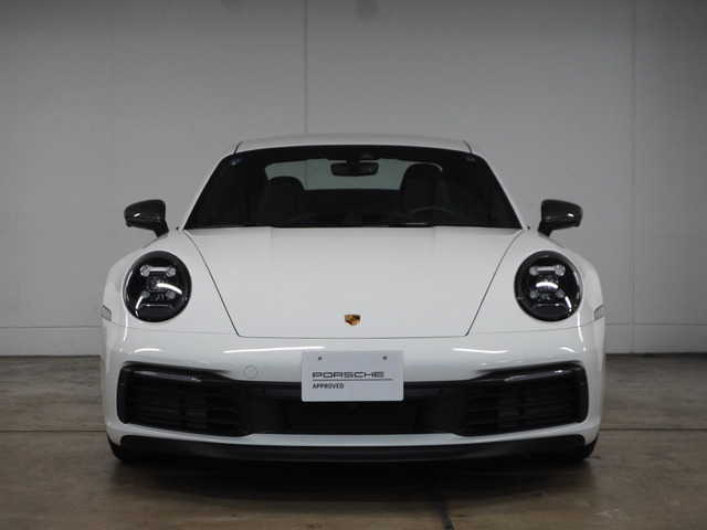 911