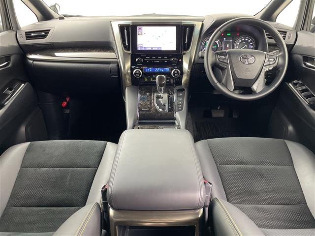 アルファードハイブリッド 2.5 S タイプゴールドII E-Four 4WD