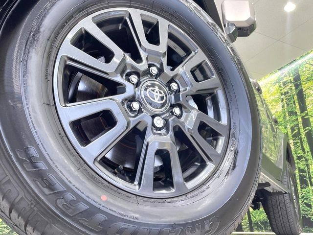 �y�����A���~�z�C�[���z�O�ςɃ}�b�`���������A���~�z�C�[���𑕒����Ă���܂��B�e��ЊO�A���~�z�C�[����A�X�^�b�h���X�^�C�����戵�����Ă���܂��B���񂲑��k����������