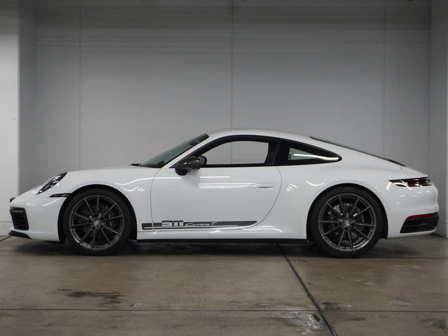 911