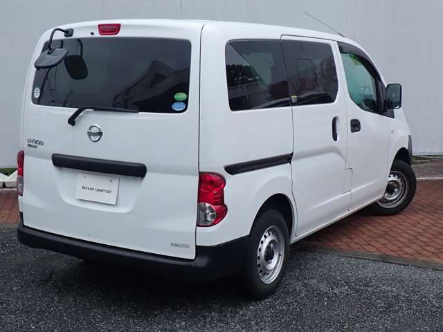 NV200バネットバン1.6 DX
