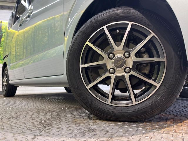 �y14�C���`�A���~�z�C�[���z�O�ςɃ}�b�`�����A���~�z�C�[���𑕒����Ă���܂��B�e��A���~�z�C�[����A�X�^�b�h���X�^�C�����戵�����Ă���܂��B���񂲑��k����������