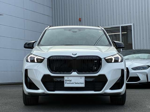 X1M35i xドライブ DCT 4WD