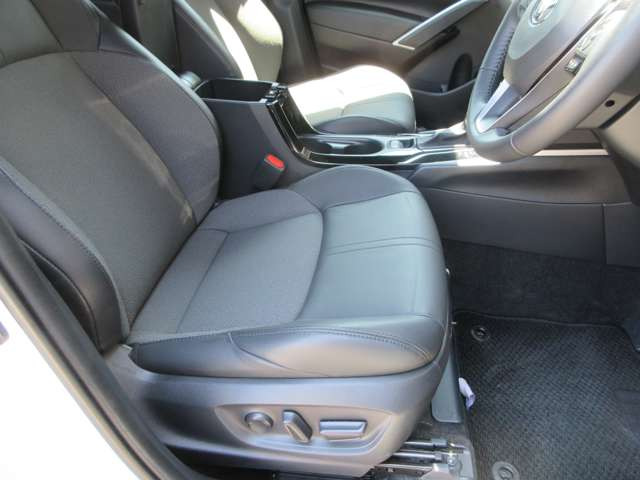 �y���N����4WD�z���N��������w�����̖����x���Ⴂ�܂�! �������ፑ�H�c�Ŏ��v�̍���4WD�Ԃ𐔑�����肻�낦! �n��Ɋ��Y�����J�[���C���i�b�v���I���b�N�X�̎����ł��B