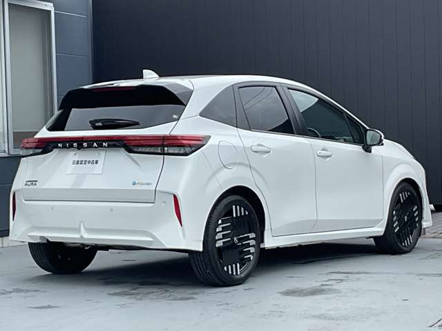 ノートオーラ1.2 G レザーエディション