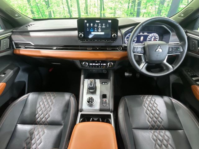アウトランダーPHEV 2.4 P 4WD