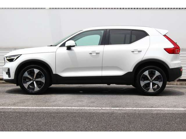 XC40アルティメット B4 AWD 4WD