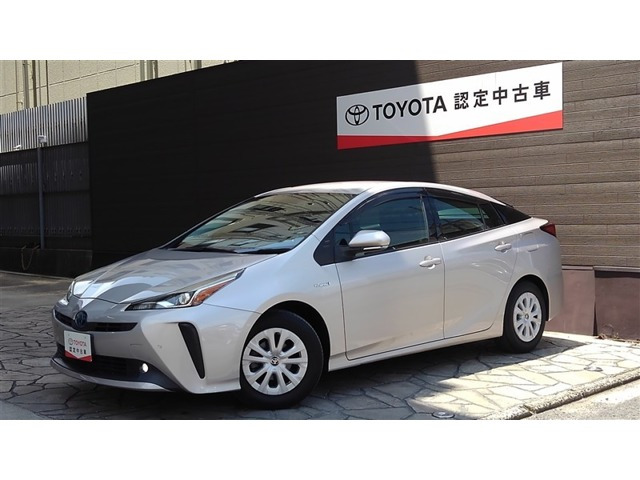 プリウス1.8 S