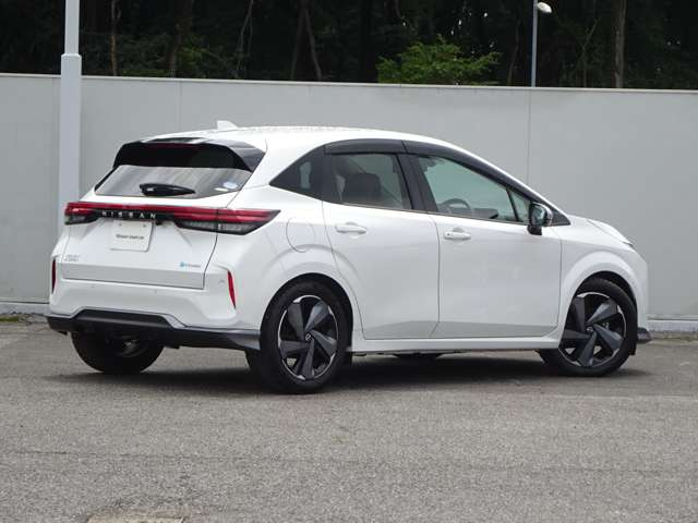ノートオーラ1.2 G レザーエディション
