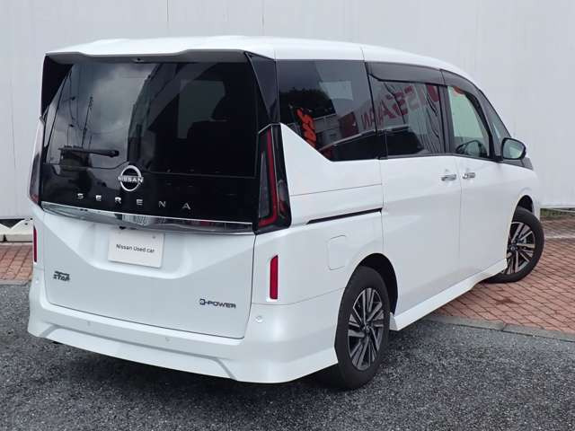 セレナ1.4 e-POWER ハイウェイスターV