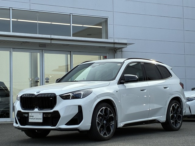 X1M35i xドライブ DCT 4WD