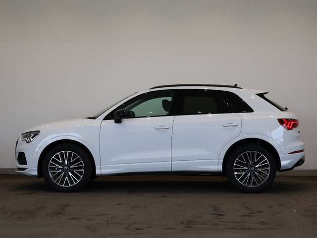 Q335 TFSI アドバンスド