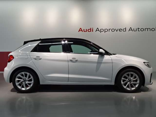 A1スポーツバック25 TFSI アドバンスド