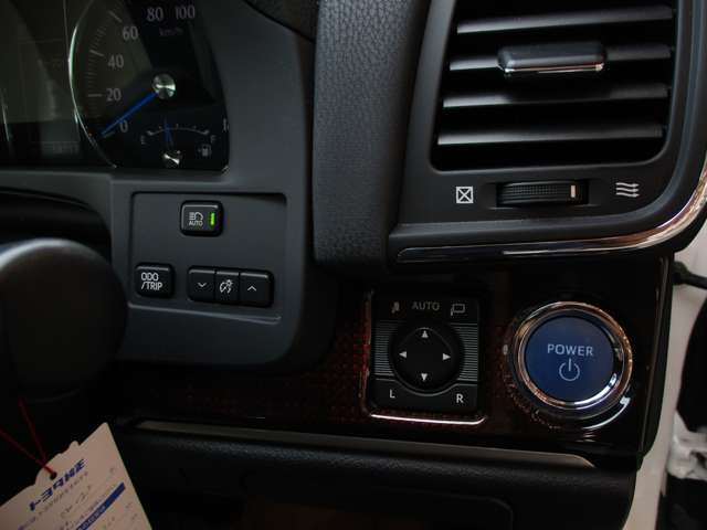 ����SD�i�r�E�t���Z�O�EB�J�����EBluetooth�E�r���g�C��ETC�EP�V�[�g�E�V�[�g&�X�e�A�q�[�^�[�ELED���C�g�E�v�����d���`���g�X�e�A�E����16AW�E�v���N���b�V���E���[�_�[�N���[�Y