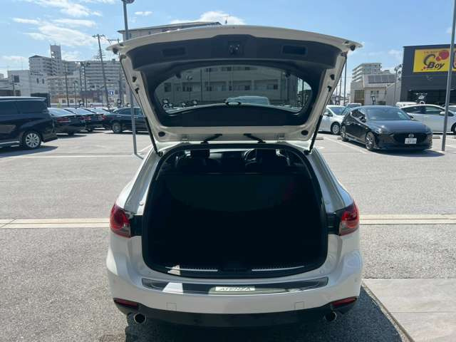 �F���C���^�[���炨�Ԃ�3���ƃA�N�Z�X�֗�!�߂��ɂ͗L���ό��n�̕F���������܂��̂ŁA�ό��ƍ��킹�Ă̂����X���ǂ��ł��ˁ􊈋C���鎩���̃X�^�b�t�����q�l�̂����X�����҂����Ă���܂�!