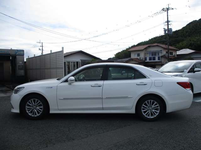 ����SD�i�r�E�t���Z�O�EB�J�����EBluetooth�E�r���g�C��ETC�EP�V�[�g�E�V�[�g&�X�e�A�q�[�^�[�ELED���C�g�E�v�����d���`���g�X�e�A�E����16AW�E�v���N���b�V���E���[�_�[�N���[�Y