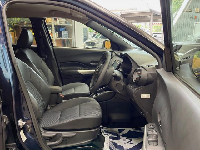 �y�n�[�t���U�[�V�[�g�z�������ƍ���S�n�𗼗������l�C�̃V�[�g���w�ʁE���ʂ̃t�@�u���b�N�f�ނ́A�ʋC���̗ǂ��⊊��ɂ����ɗD��Ă��܂��B�C���╞���ɍ��E���ꂸ���K�ɂ���肢�������܂��B
