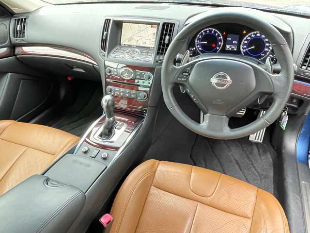 スカイラインクーペ3.7 370GT タイプSP
